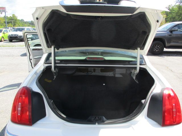 Used 2000 Lincoln Town Car Signature RWD image 37