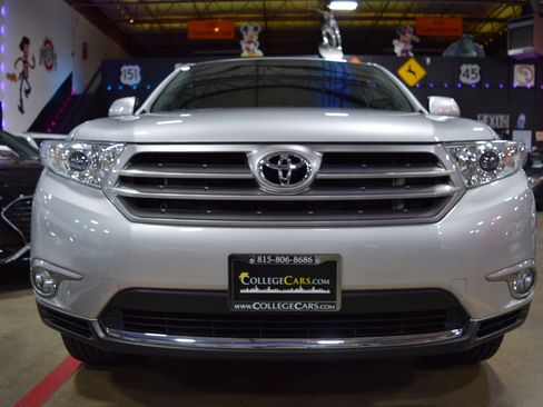 Used 2013 Toyota Highlander Limited FWD image 10