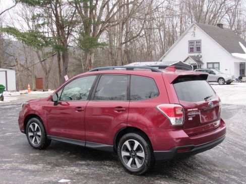 Used 2018 Subaru Forester 2.5i Premium image 7