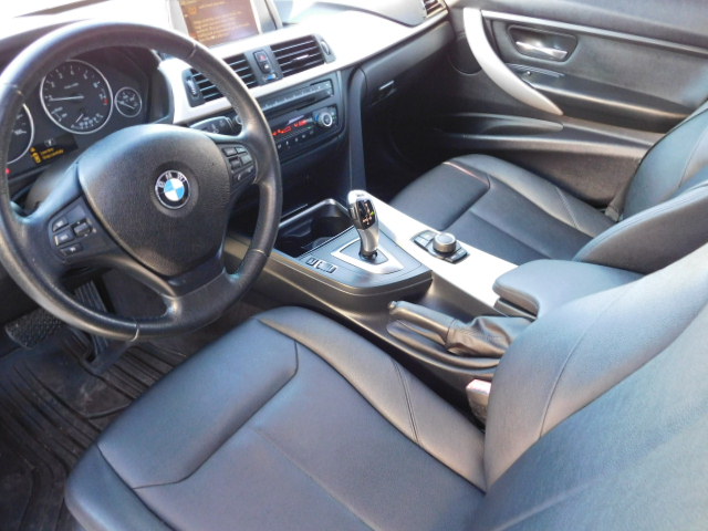 Used 2014 BMW 320i Sedan RWD image 10
