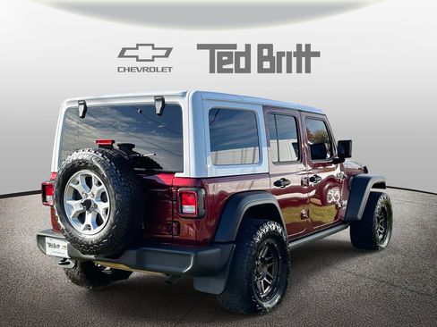 Used 2021 Jeep Wrangler Unlimited Islander image 6