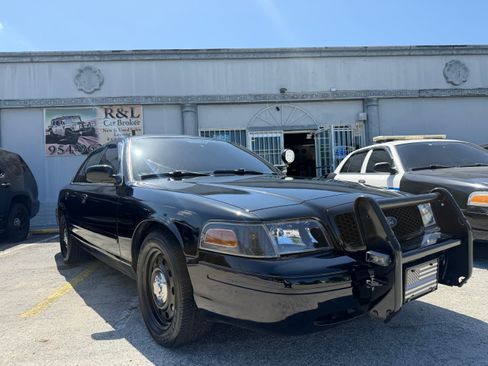 Used 2007 Ford Crown Victoria Police Interceptor RWD image 1