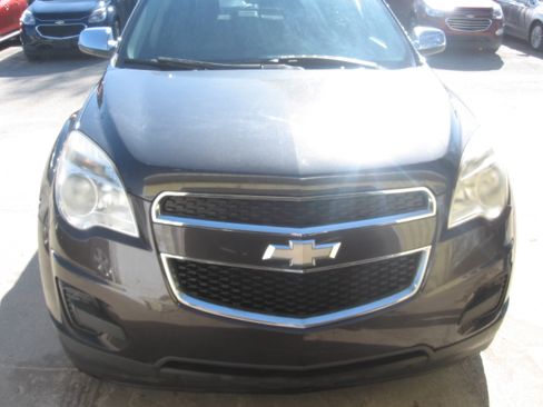 Used 2015 Chevrolet Equinox LT FWD image 2