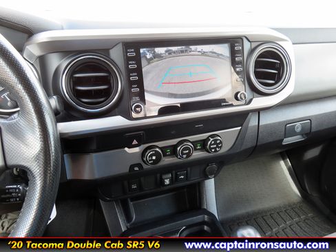 Used 2020 Toyota Tacoma SR5 image 11