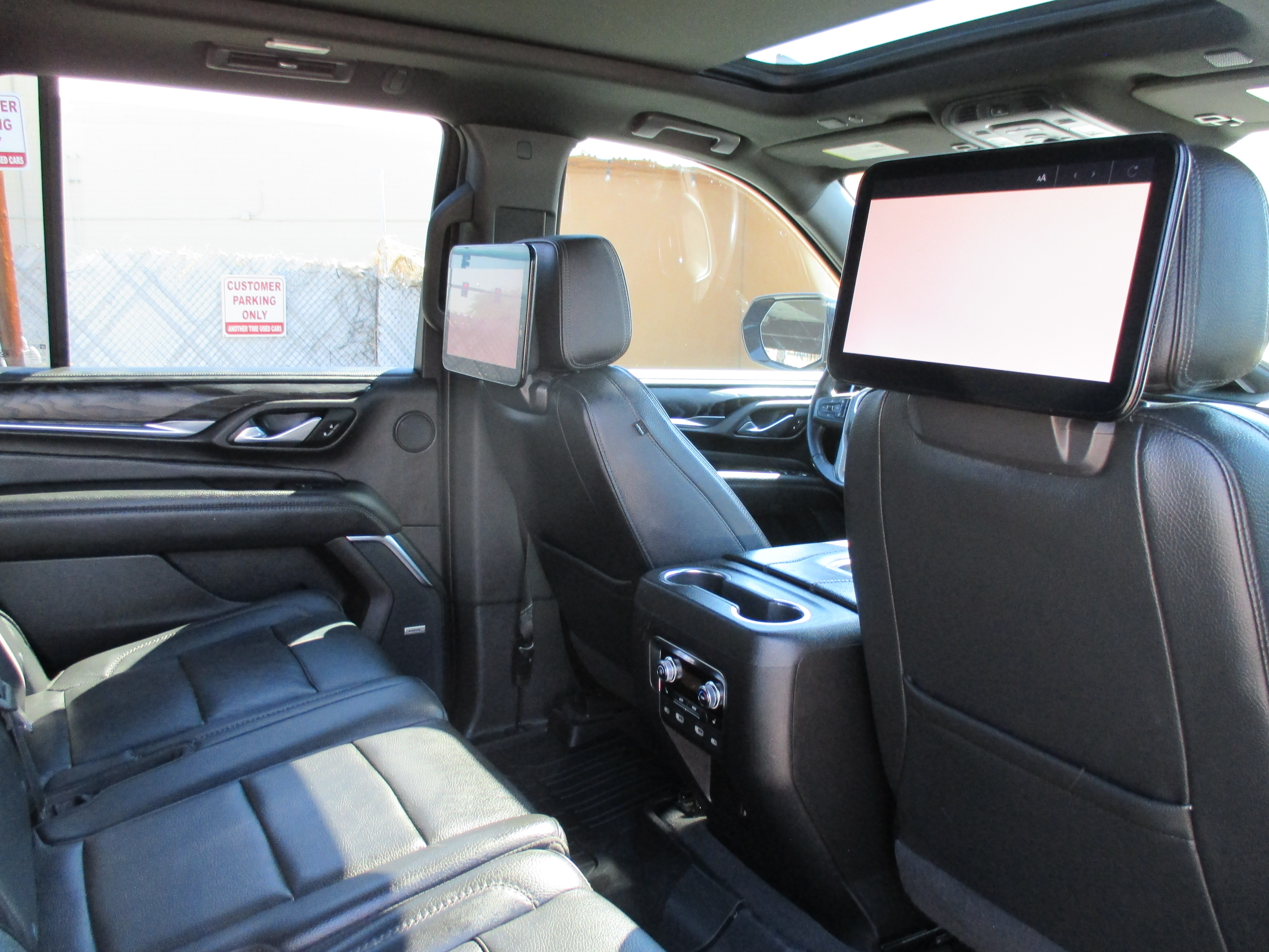 Used 2022 GMC Yukon 4WD Denali Ultimate image 14