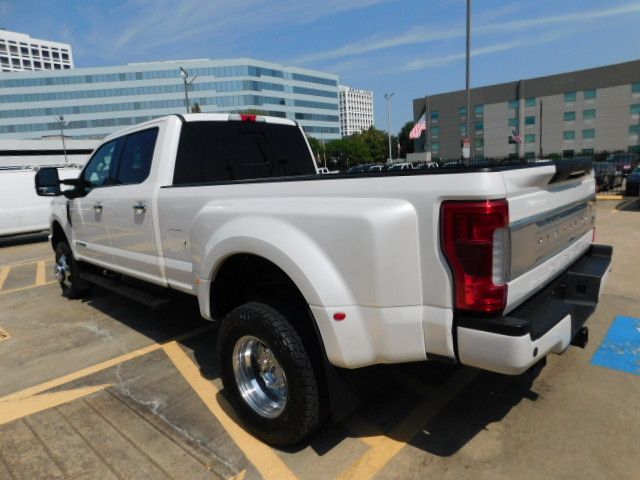Used 2017 Ford F350 4x4 Crew Cab DRW Super Duty image 5