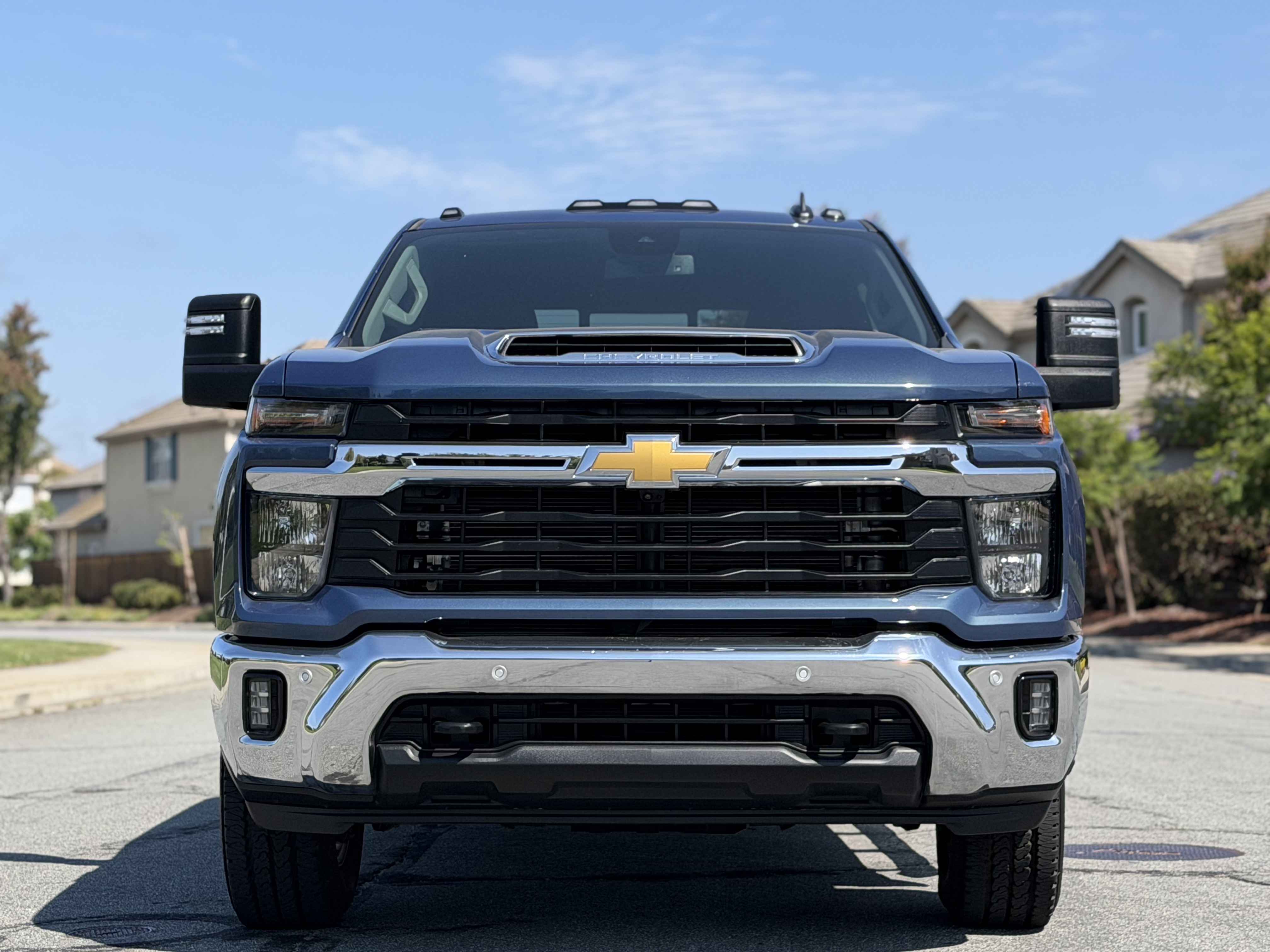 Used 2025 Chevrolet Silverado 2500 4x4 Crew Cab LT image 4