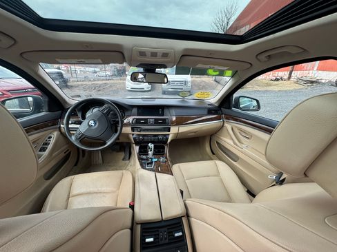 Used 2013 BMW 528i xDrive image 4