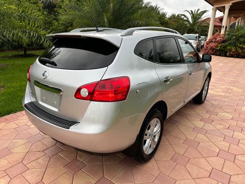 Used 2015 Nissan Rogue SV image 4