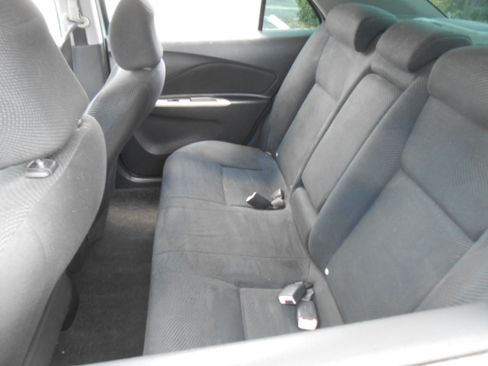 Used 2010 Toyota Yaris Sedan FWD image 11