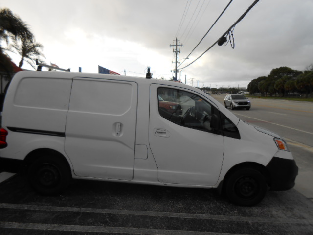Used 2017 Nissan NV200 S Van 4D FWD image 8