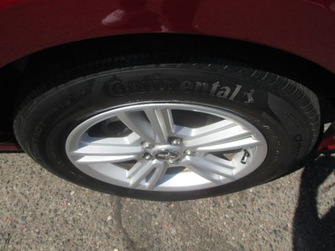 Used 2014 Ford Mustang image 15