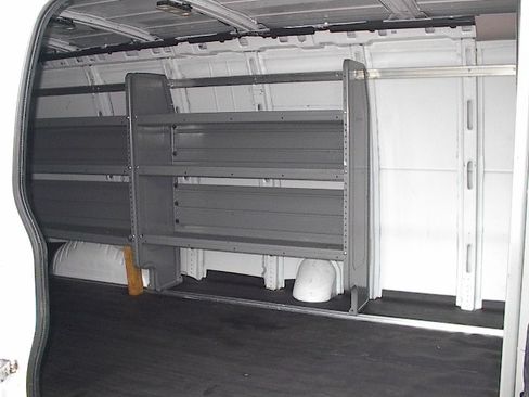 Used 2021 Chevrolet Express 3500 Extended RWD image 18
