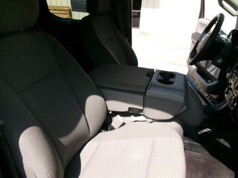 Used 2018 Ford F150 XLT image 10