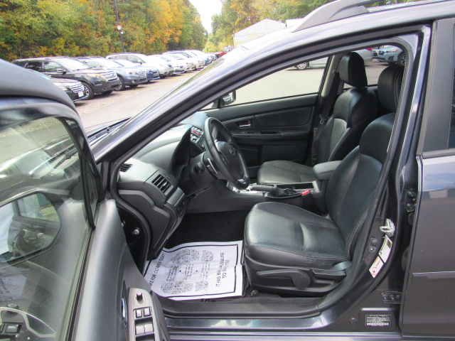 Used 2013 Subaru XV Crosstrek 2.0i Limited AWD/4WD image 15