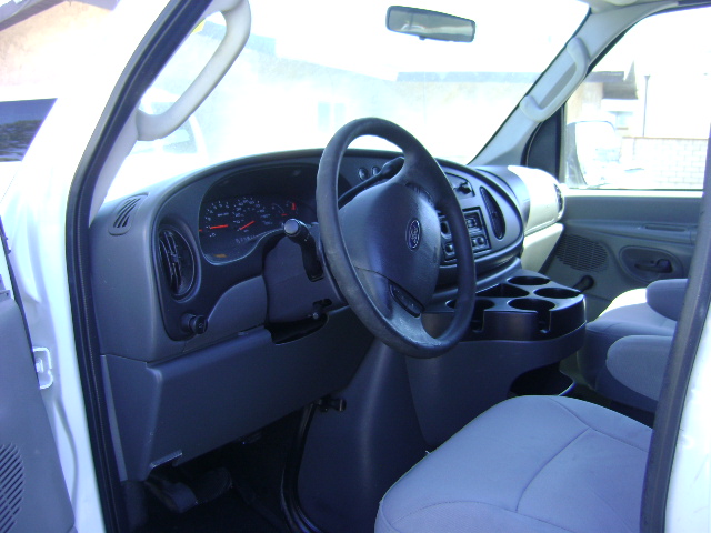 Used 2007 Ford E-350 and Econoline 350 Extended Wagon Super Duty RWD image 11