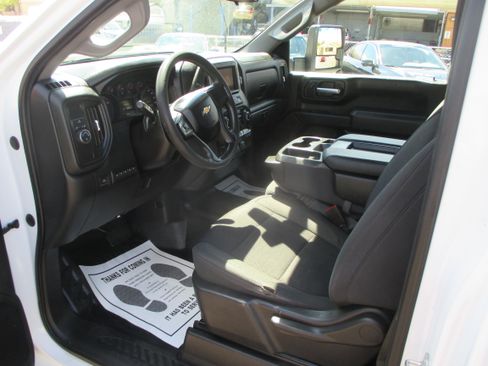 Used 2022 Chevrolet Silverado 3500 Classic W/T image 11
