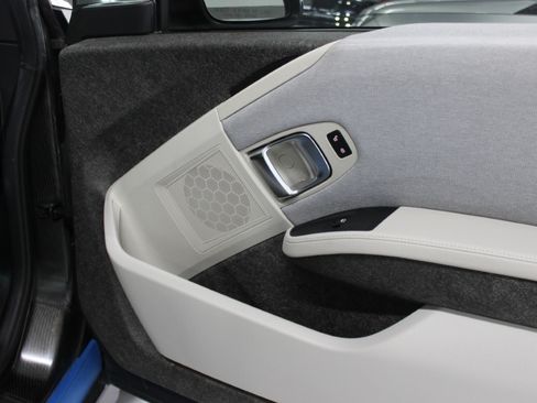 Used 2018 BMW i3 image 31