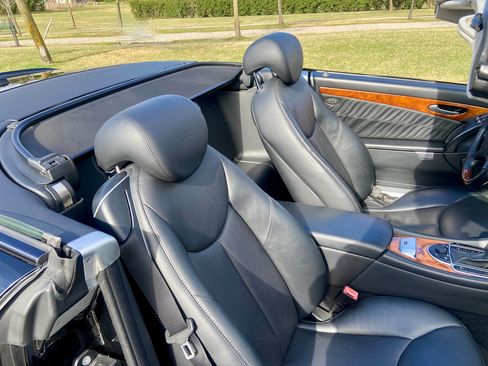 Used 2007 Mercedes-Benz SL 600 image 24