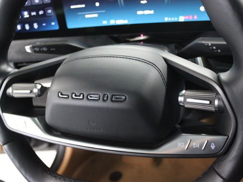 Used 2023 Lucid Air Grand Touring image 27