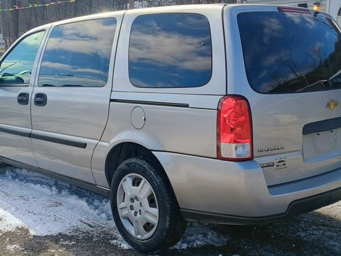 Used 2008 Chevrolet Uplander LS image 7
