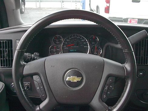 Used 2022 Chevrolet Express 3500 UNAVAIL RWD image 20