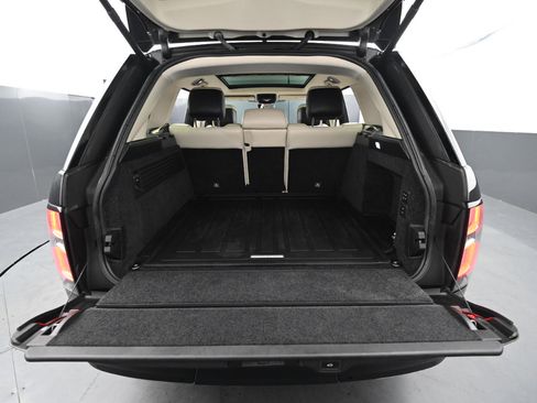 Used 2018 Land Rover Range Rover Supercharged image 43