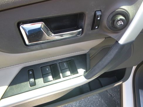 Used 2011 Ford Edge 2WD Limited image 13