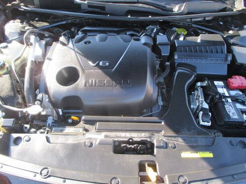 Used 2022 Nissan Maxima 3.5 SV image 16