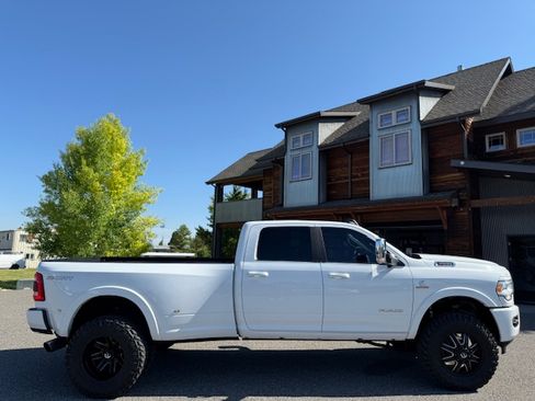 Used 2020 RAM 3500 Laramie image 7