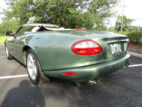 Used 2000 Jaguar XK8 Convertible RWD image 4