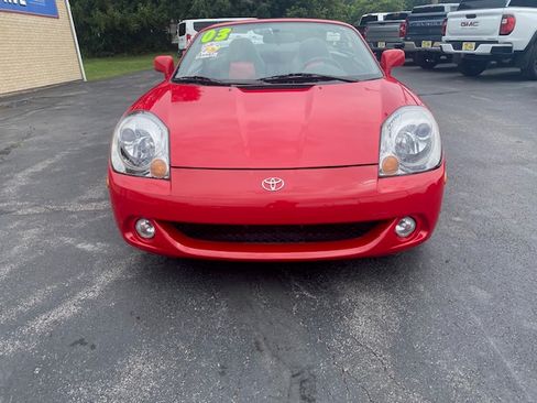 Used 2003 Toyota MR2 Spyder UNAVAIL RWD image 18