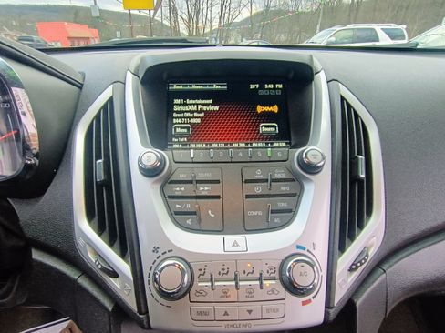 Used 2017 GMC Terrain SLE image 18