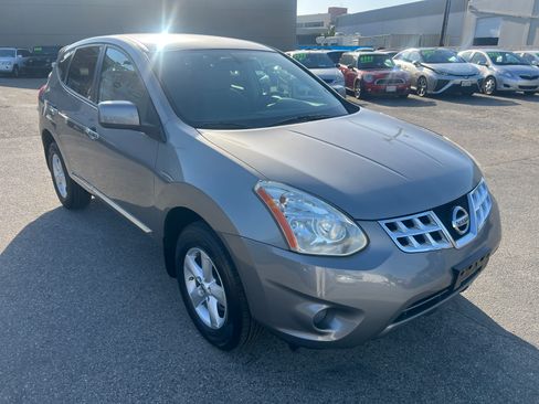 Used 2013 Nissan Rogue AWD image 2