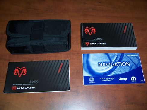 Used 2009 Dodge Challenger R/T Plus image 19