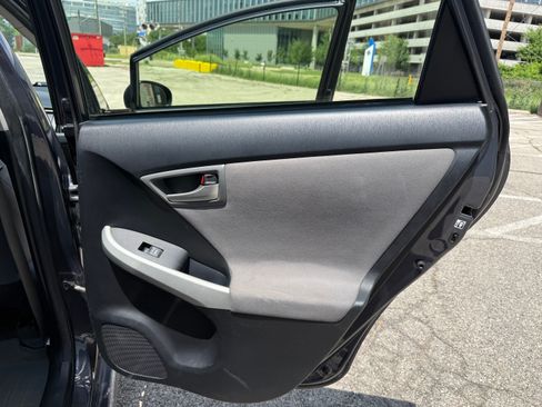 Used 2015 Toyota Prius Two FWD image 12