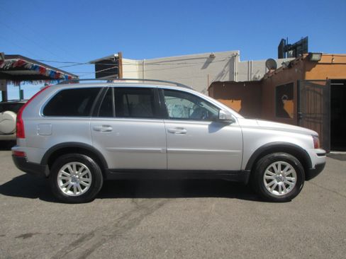 Used 2008 Volvo XC90 3.2 image 1