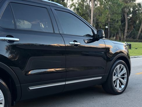 Used 2019 Ford Explorer FWD Limited image 52