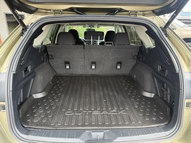 Used 2020 Subaru Outback Premium AWD/4WD image 17