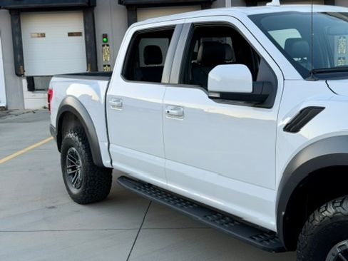 Used 2019 Ford F150 Raptor image 4