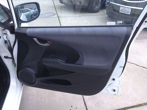 Used 2010 Honda Fit LX image 11