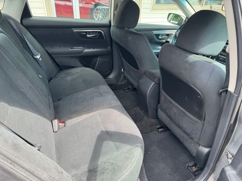 Used 2014 Nissan Altima 2.5 S FWD image 15
