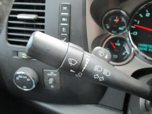 Used 2011 Chevrolet Silverado 1500 LT Z71 AWD/4WD image 46