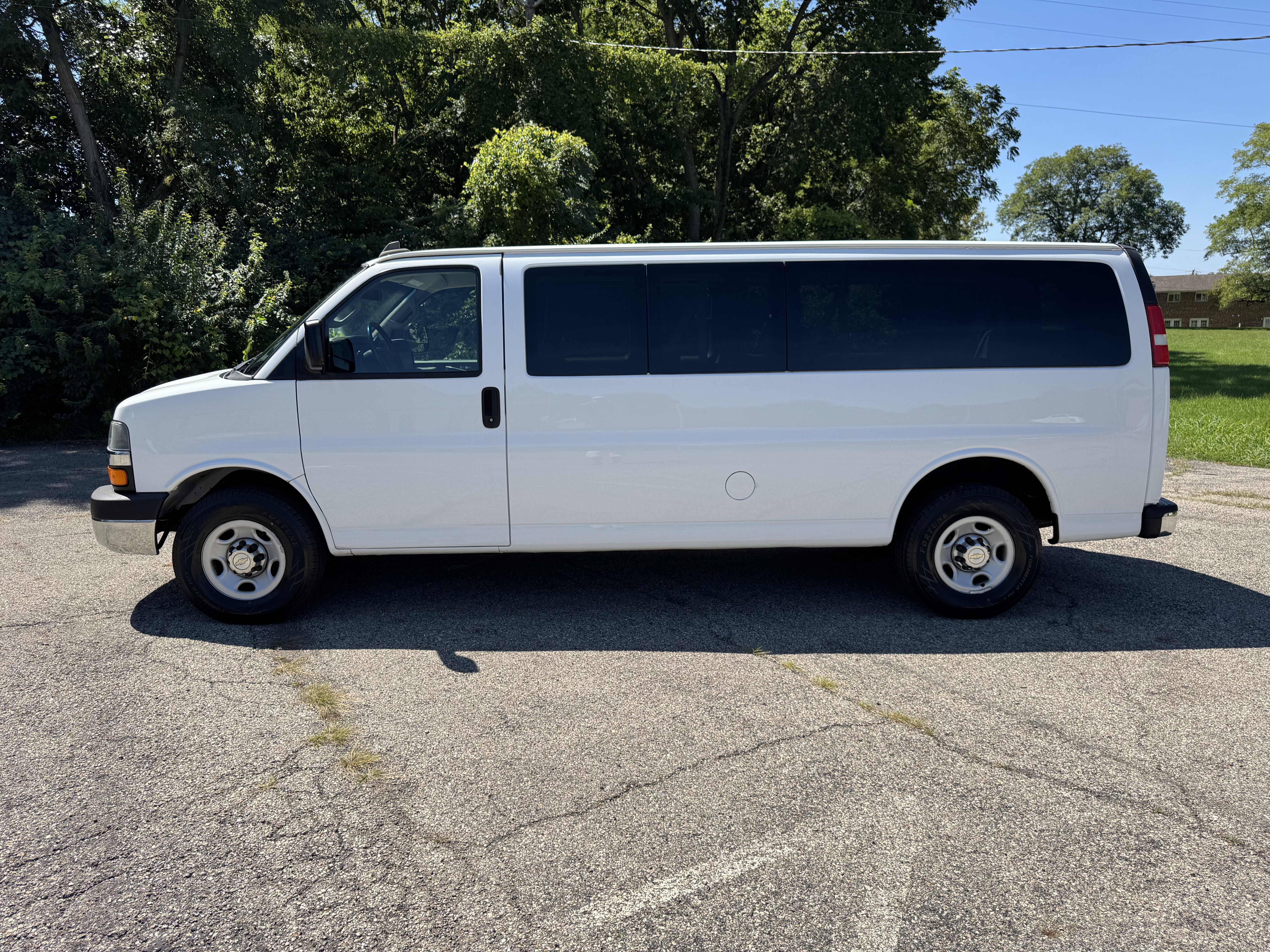 Used 2016 Chevrolet Express 3500 LT Extended Passenger RWD image 2