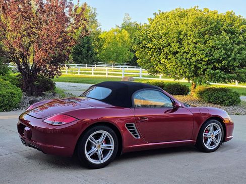 Used 2010 Porsche Boxster S RWD image 8