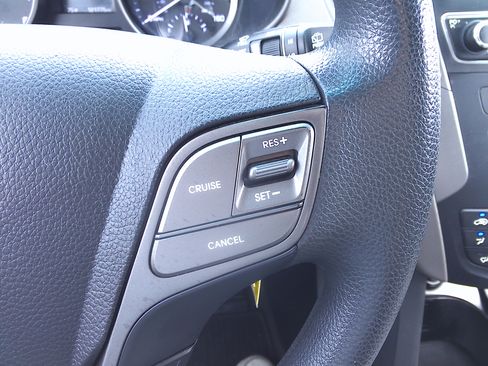 Used 2018 Hyundai Santa Fe Sport image 28