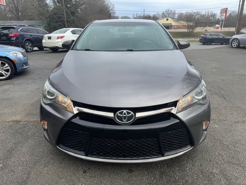 Used 2015 Toyota Camry SE image 7