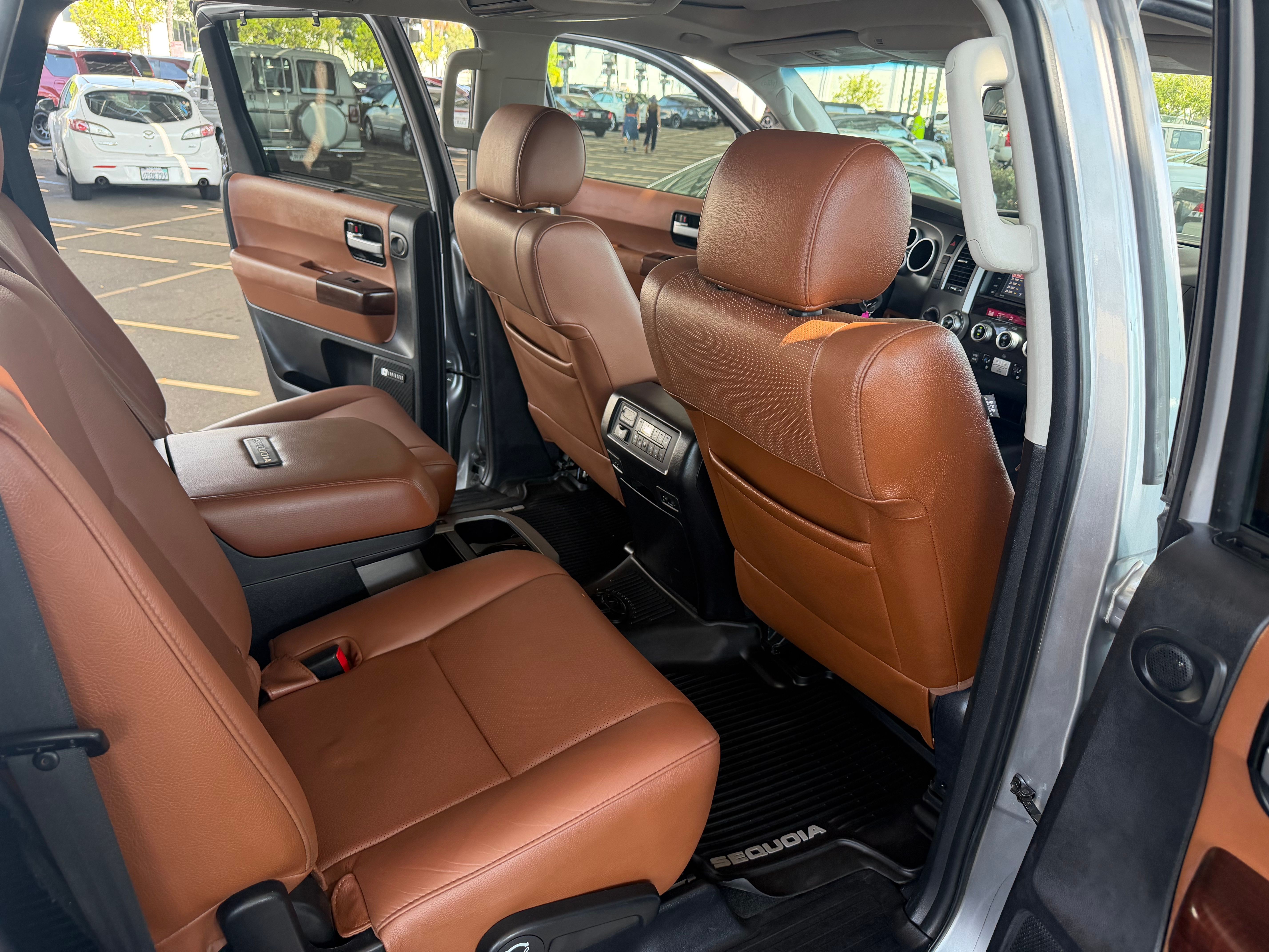Used 2017 Toyota Sequoia Platinum AWD/4WD image 27