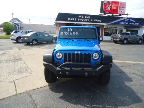 Used 2015 Jeep Wrangler 4WD Unlimited Sport image 17