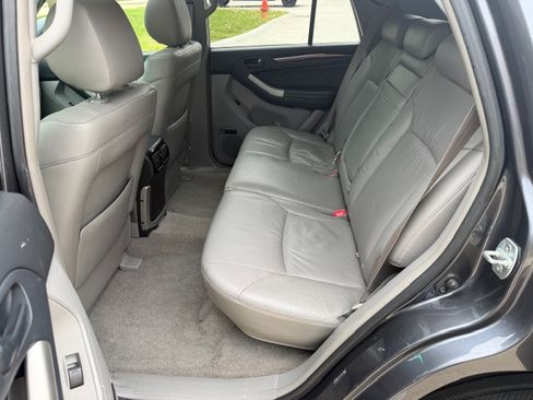 Used 2007 Toyota 4Runner 4WD Limited image 12